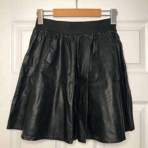 Bik Bok Vegan Leather Black Mini Skirt - Picture 1 of 3